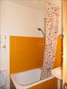 apartment Armazan ,apartment 2 Сен-Лари-Сулан